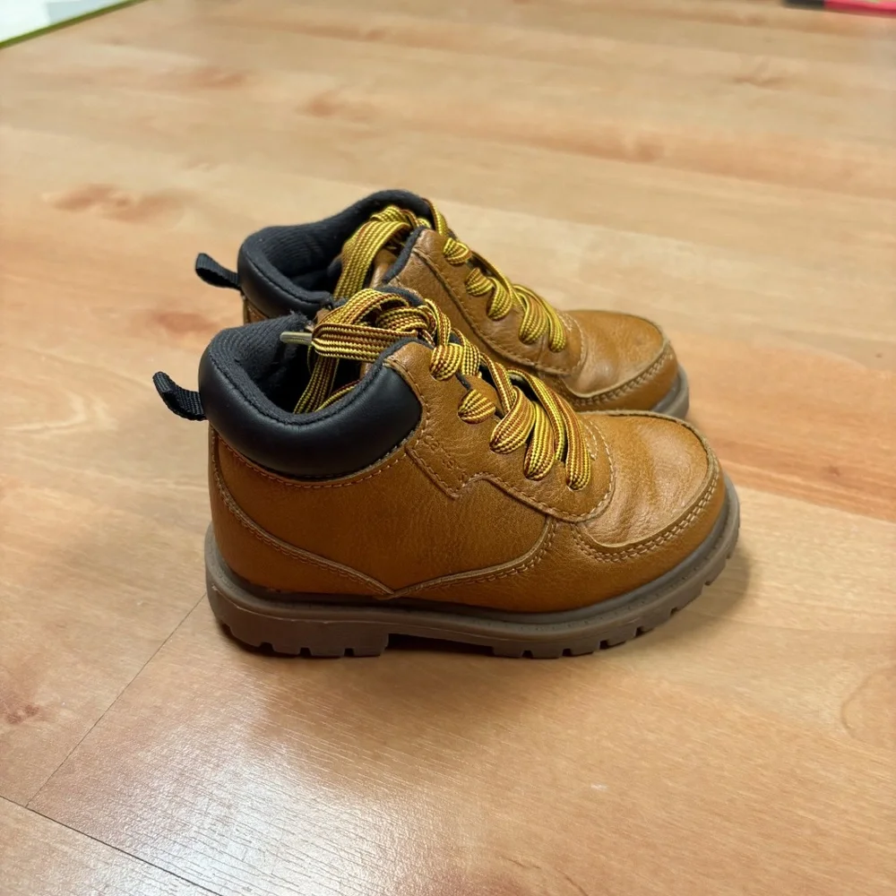 Carters Classic Tan Boston Lace Up Work Boot Toddler 7